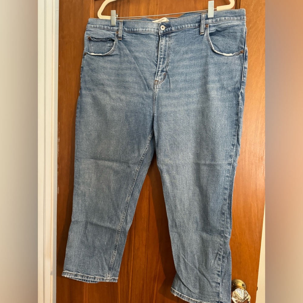 Abercrombie Straight-Leg Classic Blue Women's Jeans